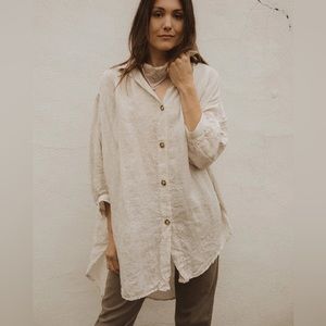 Esby Apparel Chelle Top in Sand Stripe